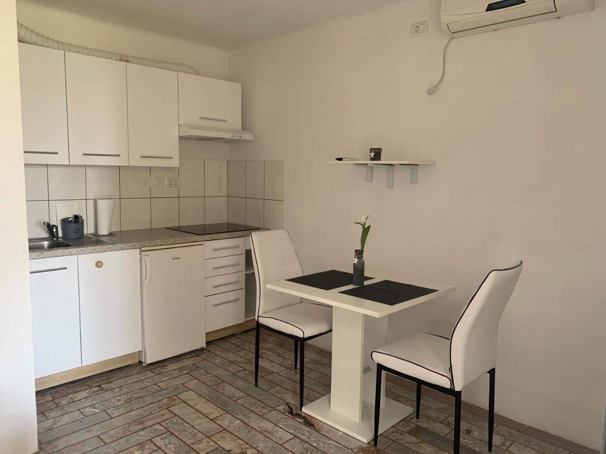 Apartmaji Amitis 포르토로즈 외부 사진